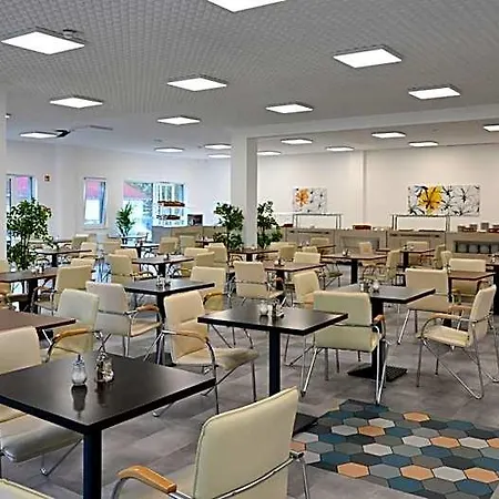 Hotel Lelle