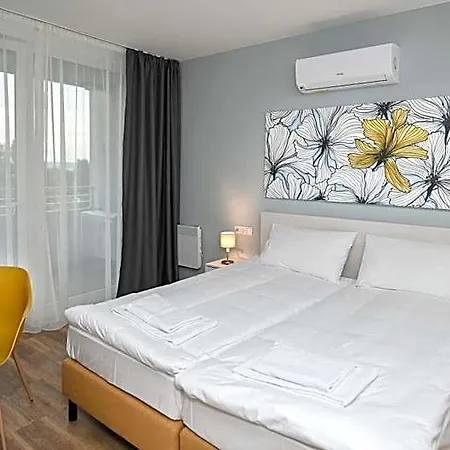 Lelle Hotel